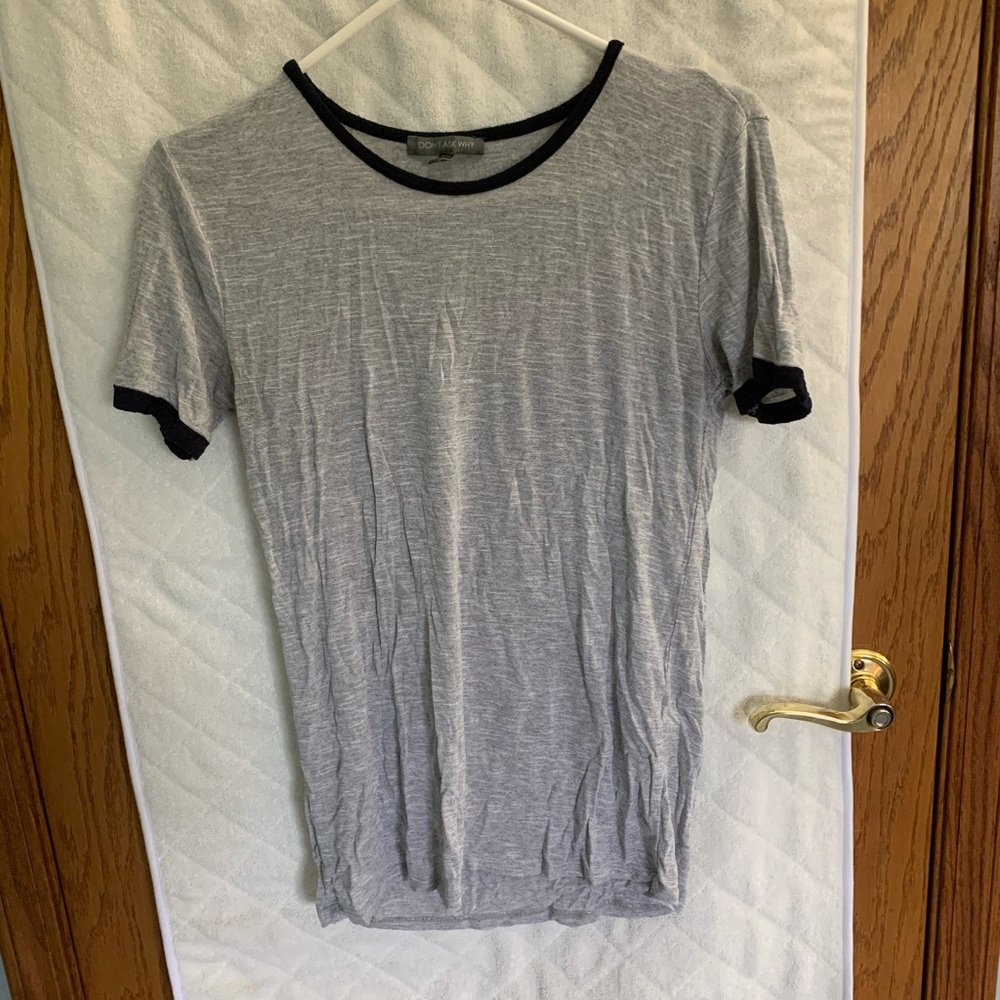 Grey t-shirt, one size